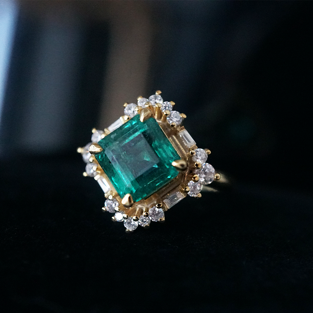 Her Highness Emerald Diamond Ring in 14K and 18K Gold, 3ct