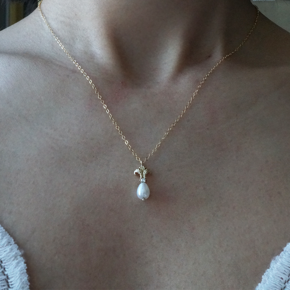 14K Acanthus Pearl Necklace