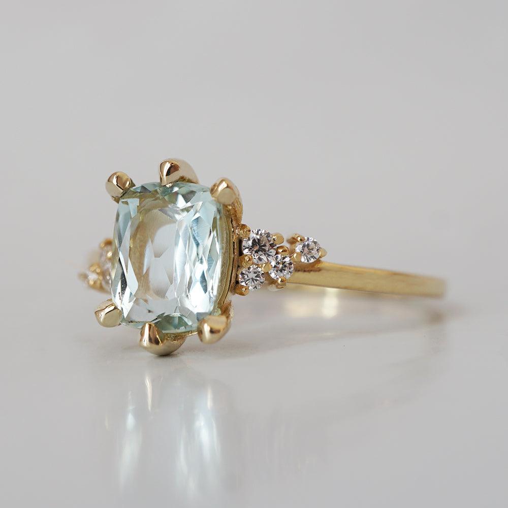 One Of A Kind: Aquamarine Cluster Diamond Ring - Tippy Taste Jewelry