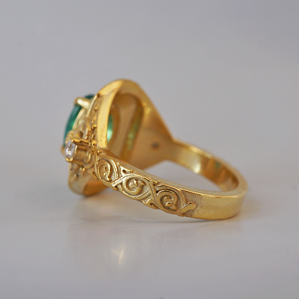 Emerald Scarab Ring in 14K and 18K Gold