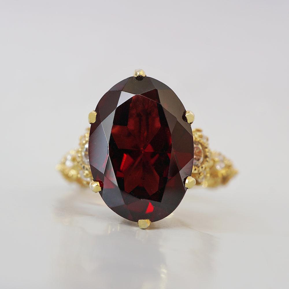 Oval Garnet Queen Victoria Diamond Ring in 14K and 18K Gold - Tippy Taste Jewelry