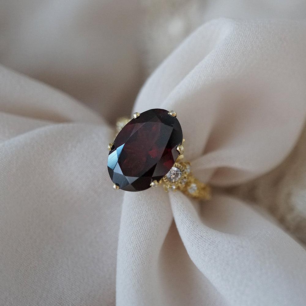 Oval Garnet Queen Victoria Diamond Ring in 14K and 18K Gold - Tippy Taste Jewelry