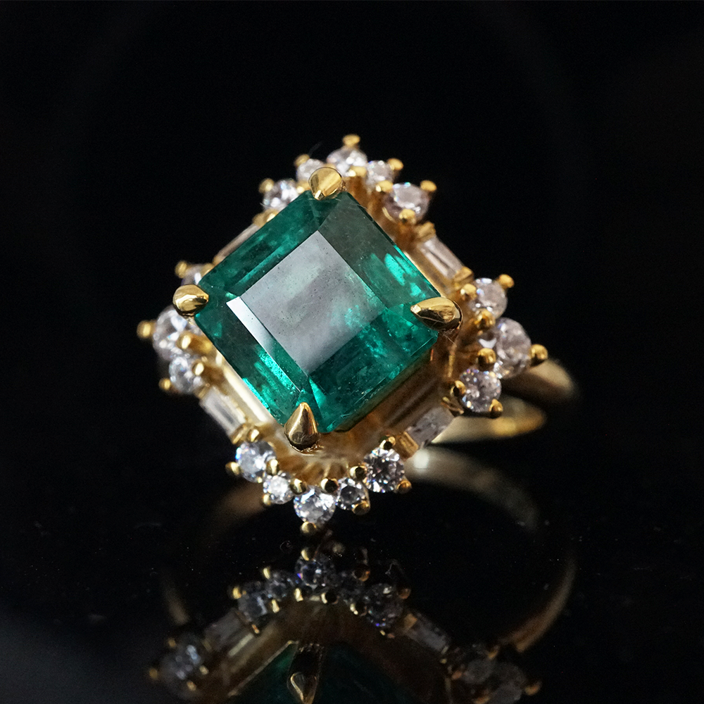 Her Highness Emerald Diamond Ring in 14K and 18K Gold, 3ct