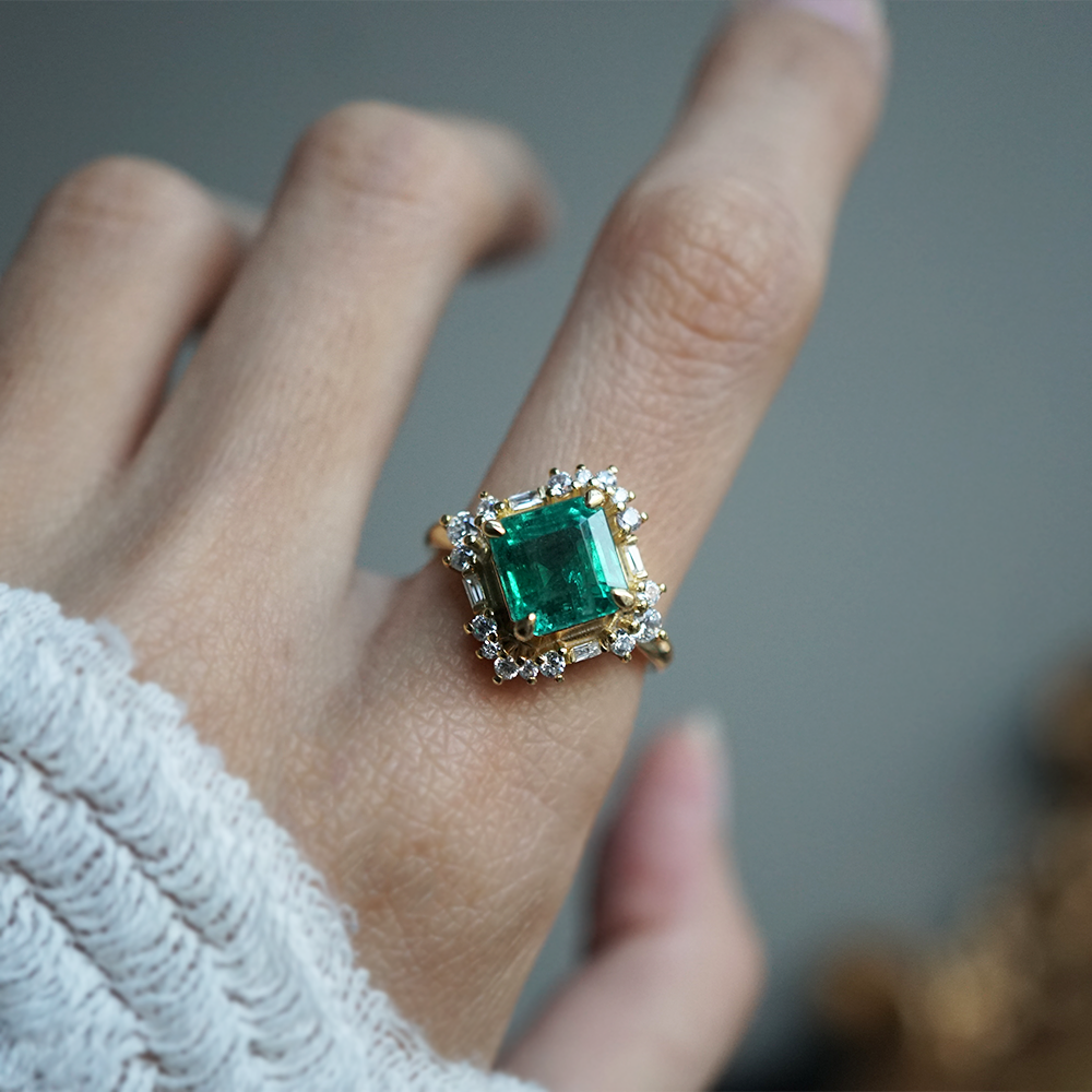 Her Highness Emerald Diamond Ring in 14K and 18K Gold, 3ct