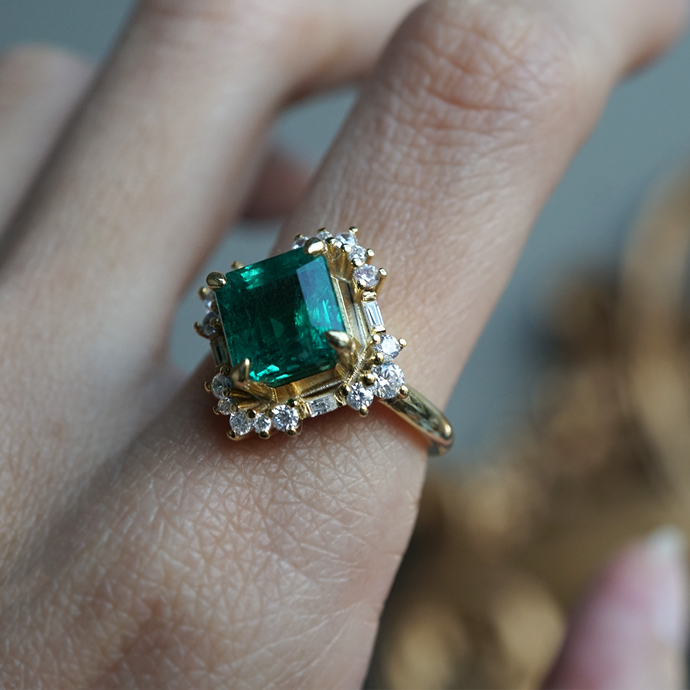 Her Highness Emerald Diamond Ring in 14K and 18K Gold, 3ct