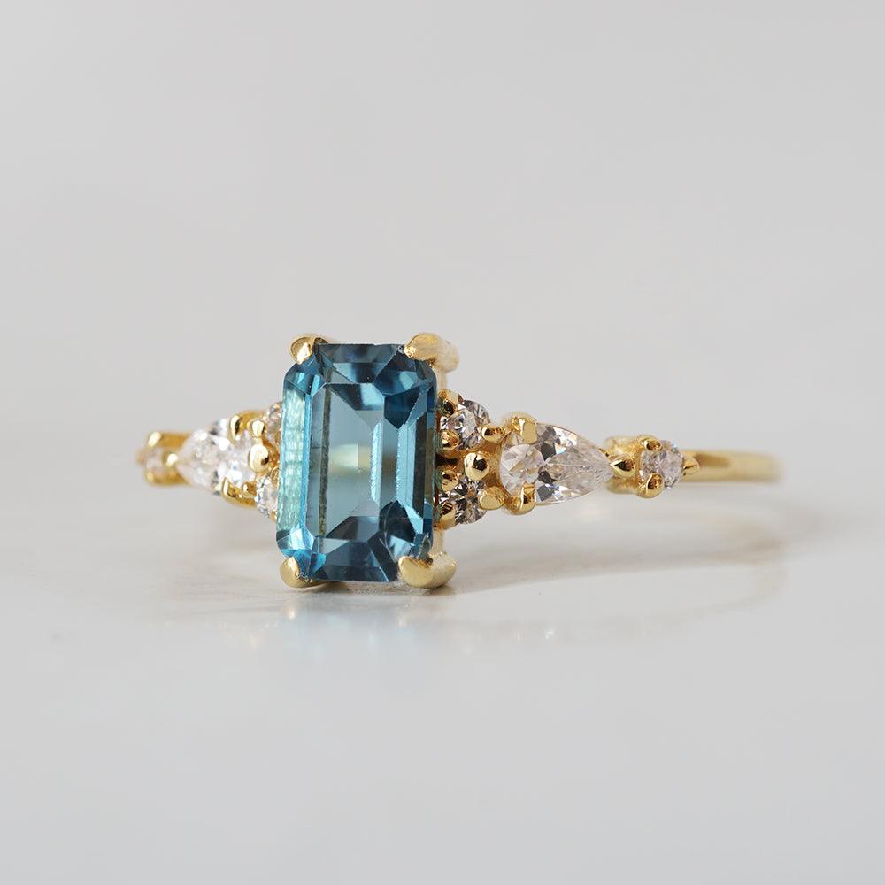 14K London Blue Topaz Ring - Tippy Taste Jewelry