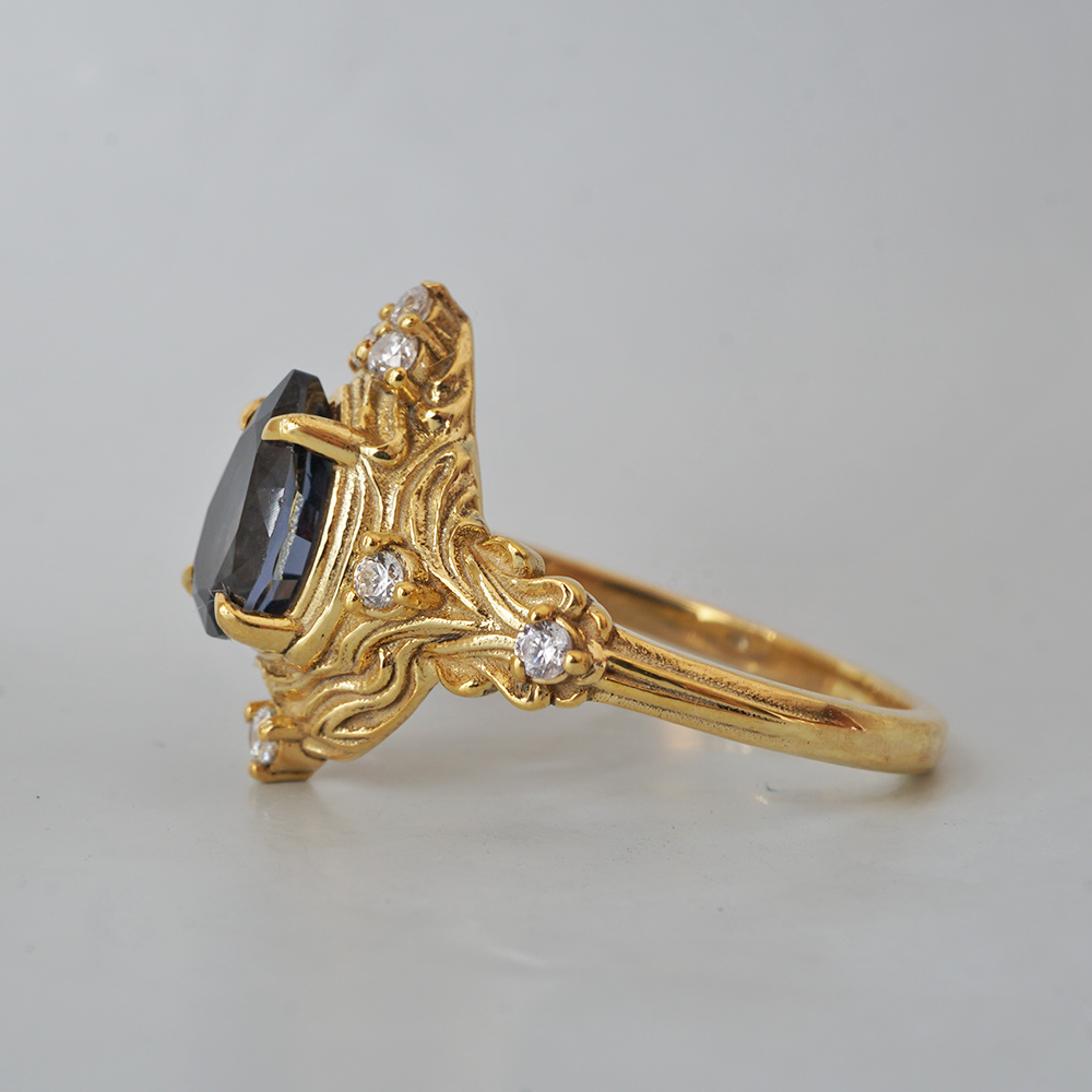 Blue Spinel Nature Ring in 14K and 18K Gold