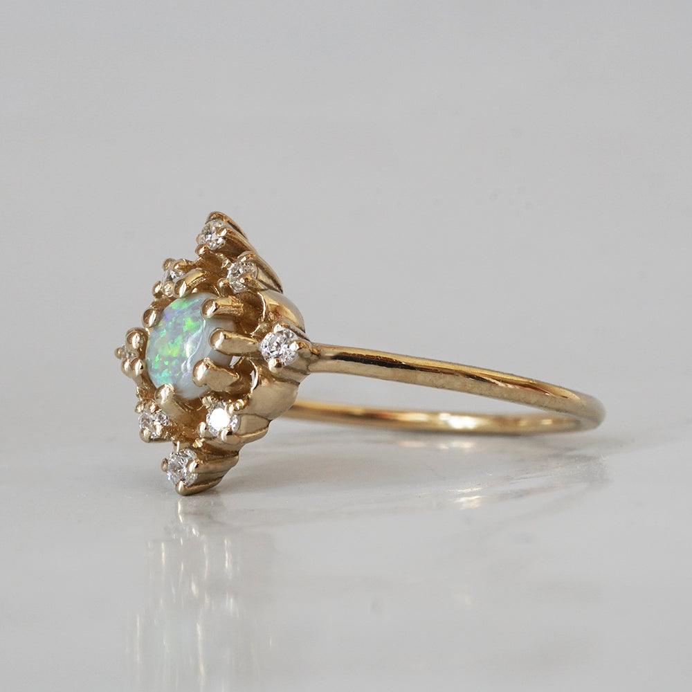 14K Opal Venetian Ring - Tippy Taste Jewelry