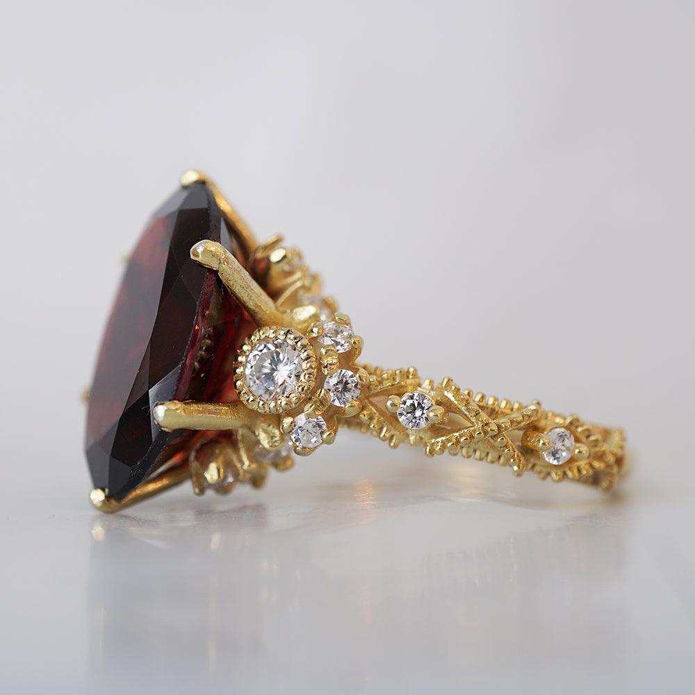 Oval Garnet Queen Victoria Diamond Ring in 14K and 18K Gold - Tippy Taste Jewelry