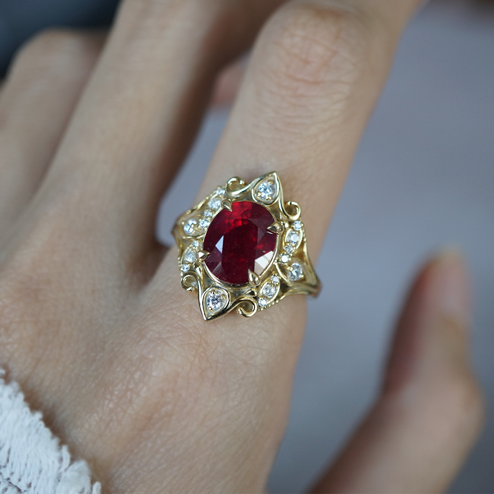 Christmas store is coming, 10K Yellow Gold and Natural Ruby and Diamond Ring