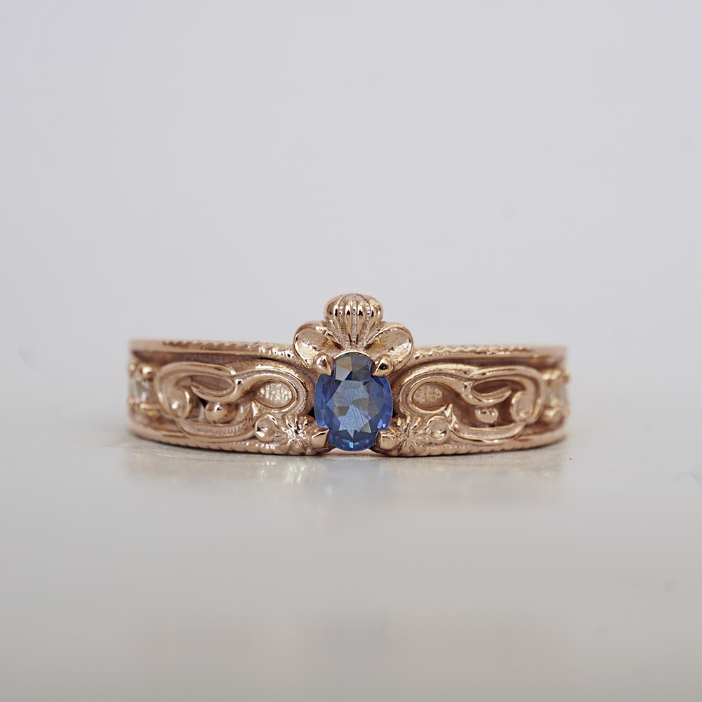 Sapphire Crest Ring in 14K and 18K Gold