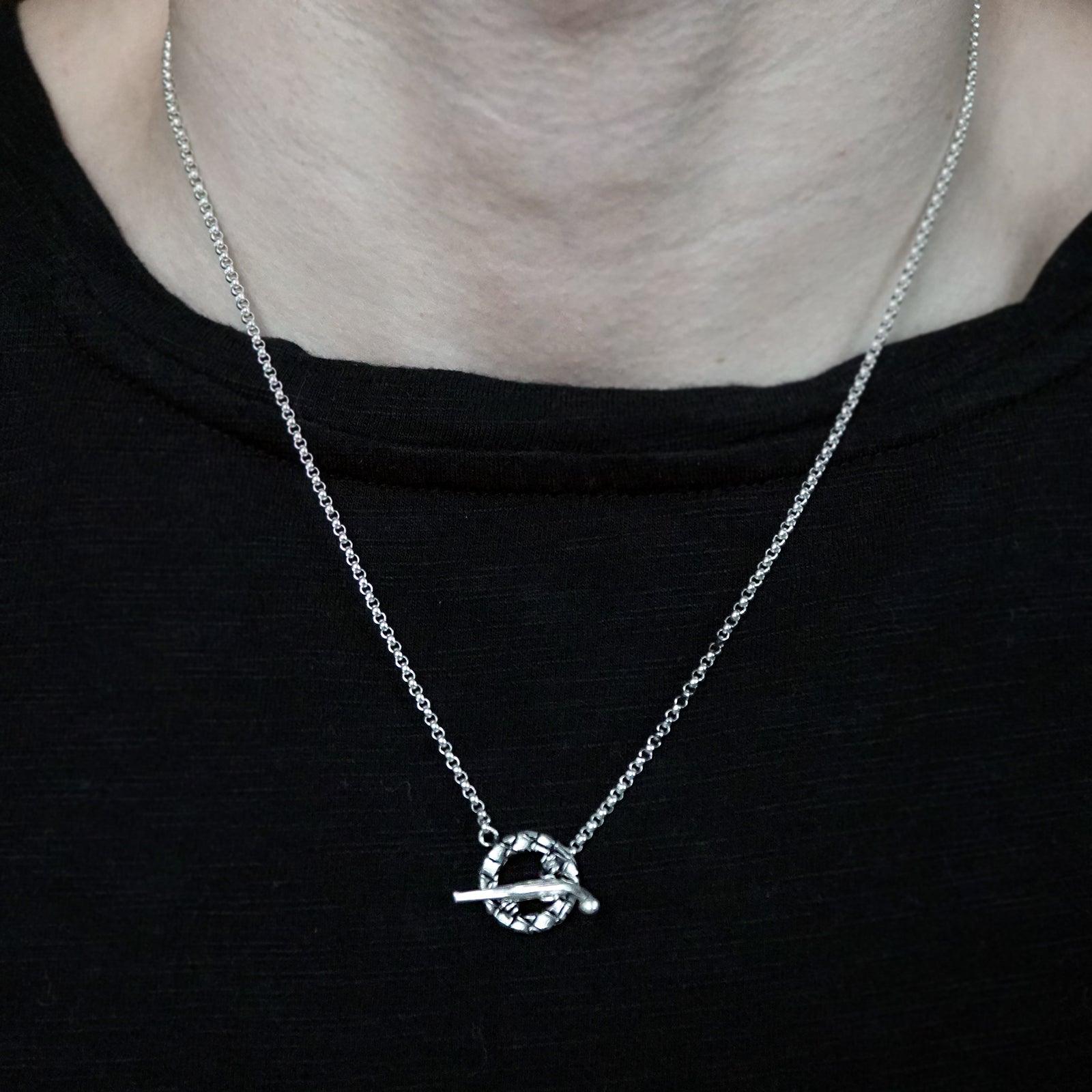 Hand Gun Chain Necklace - Tippy Taste Jewelry