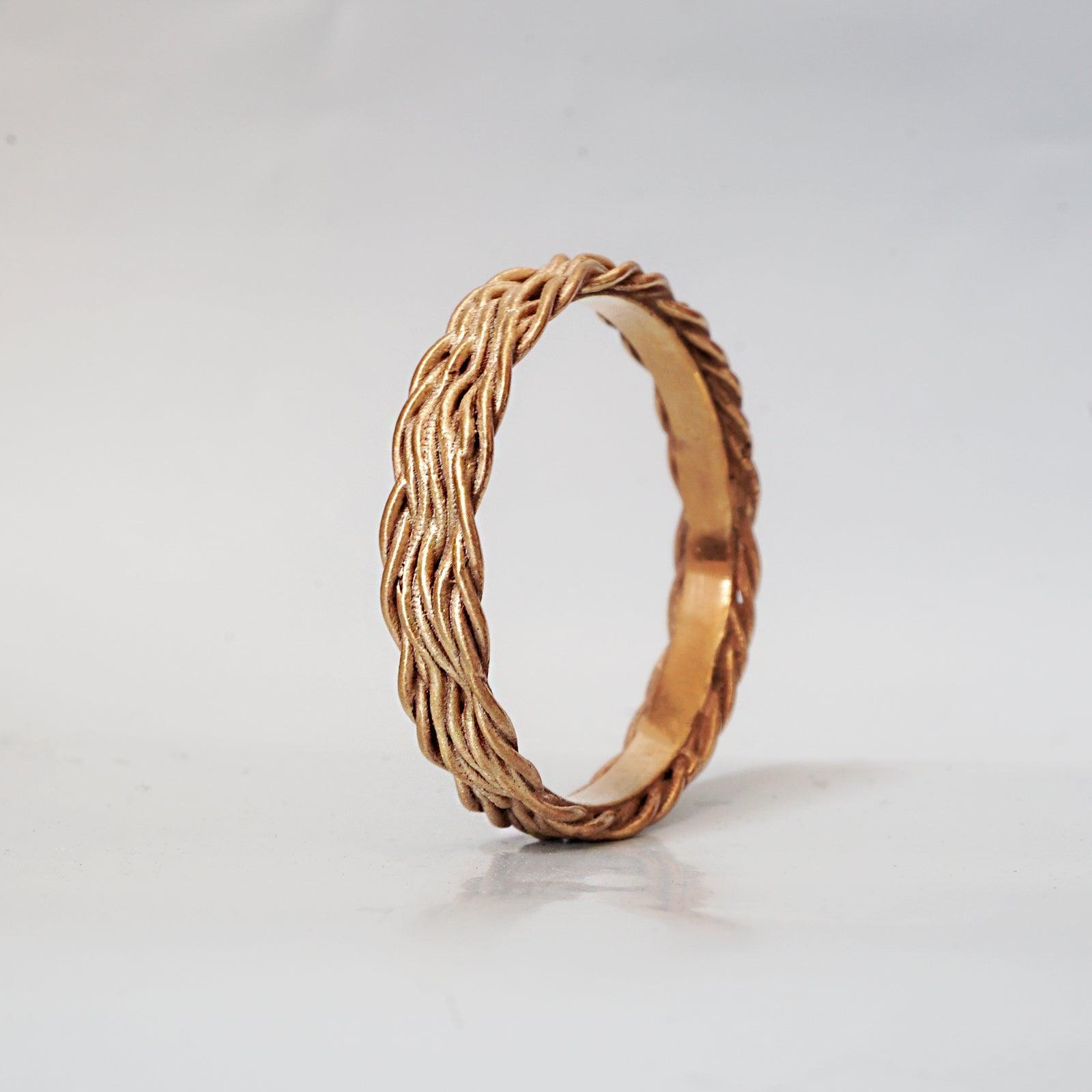 Intertwined Ring Band in 14K Gold, 3mm - Tippy Taste Jewelry