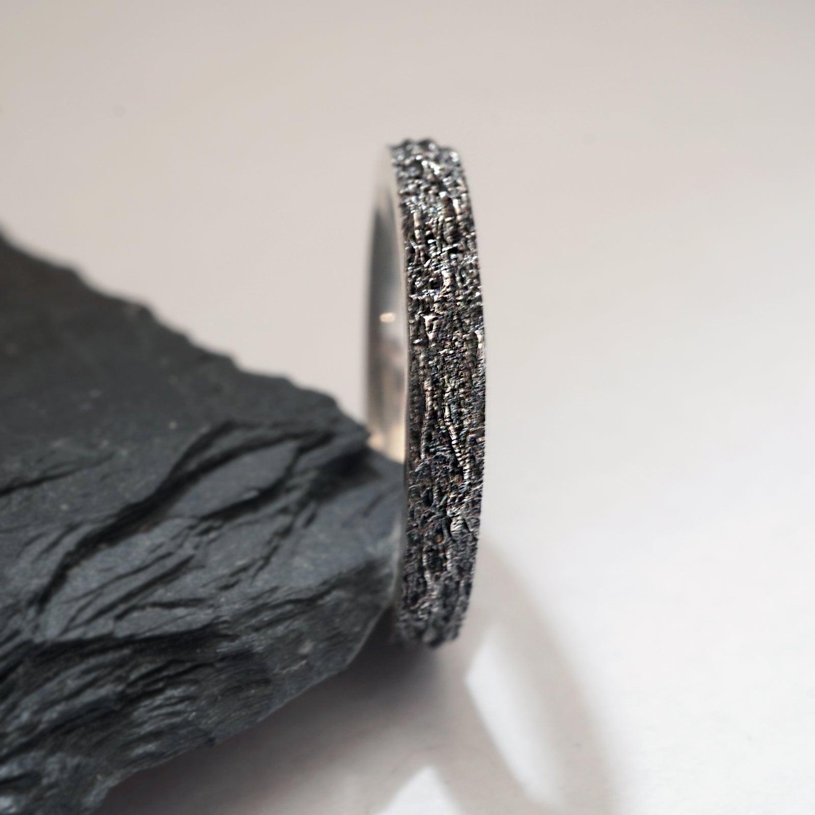 Oxidized Meteoroid Ring Band in Sterling Silver, 3mm - Tippy Taste Jewelry