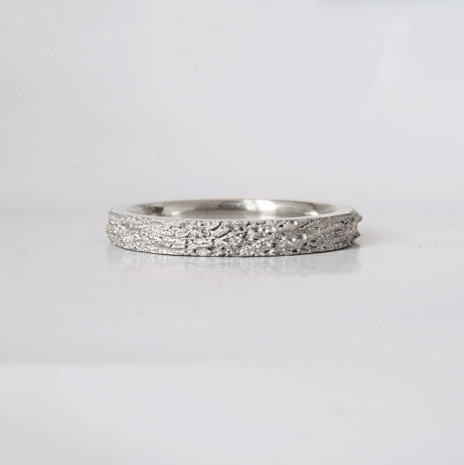 Meteoroid Ring Band in Sterling Silver, 14K and 18K Gold, 3mm - Tippy Taste Jewelry