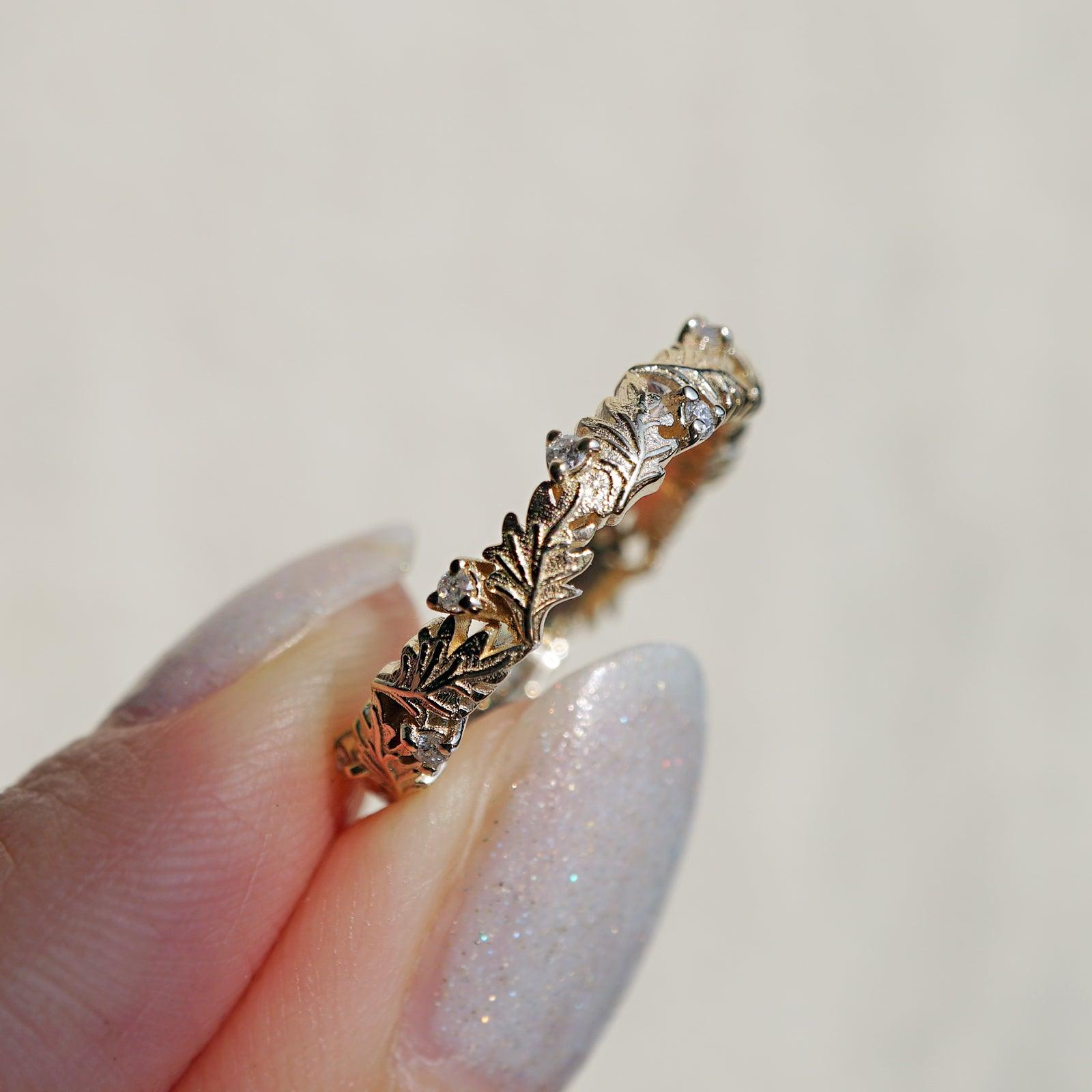 14K Wreath Diamond Ring Band - Tippy Taste Jewelry