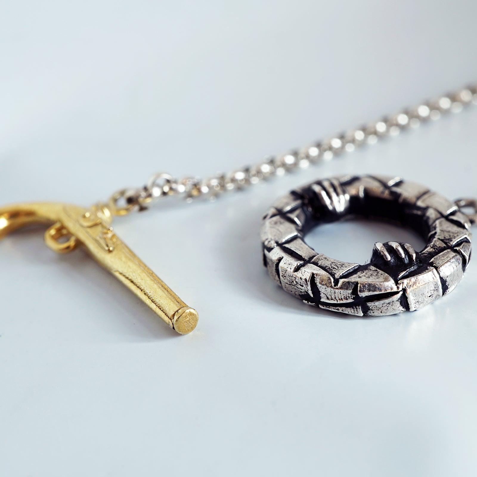 Hand Gun Chain Necklace - Tippy Taste Jewelry