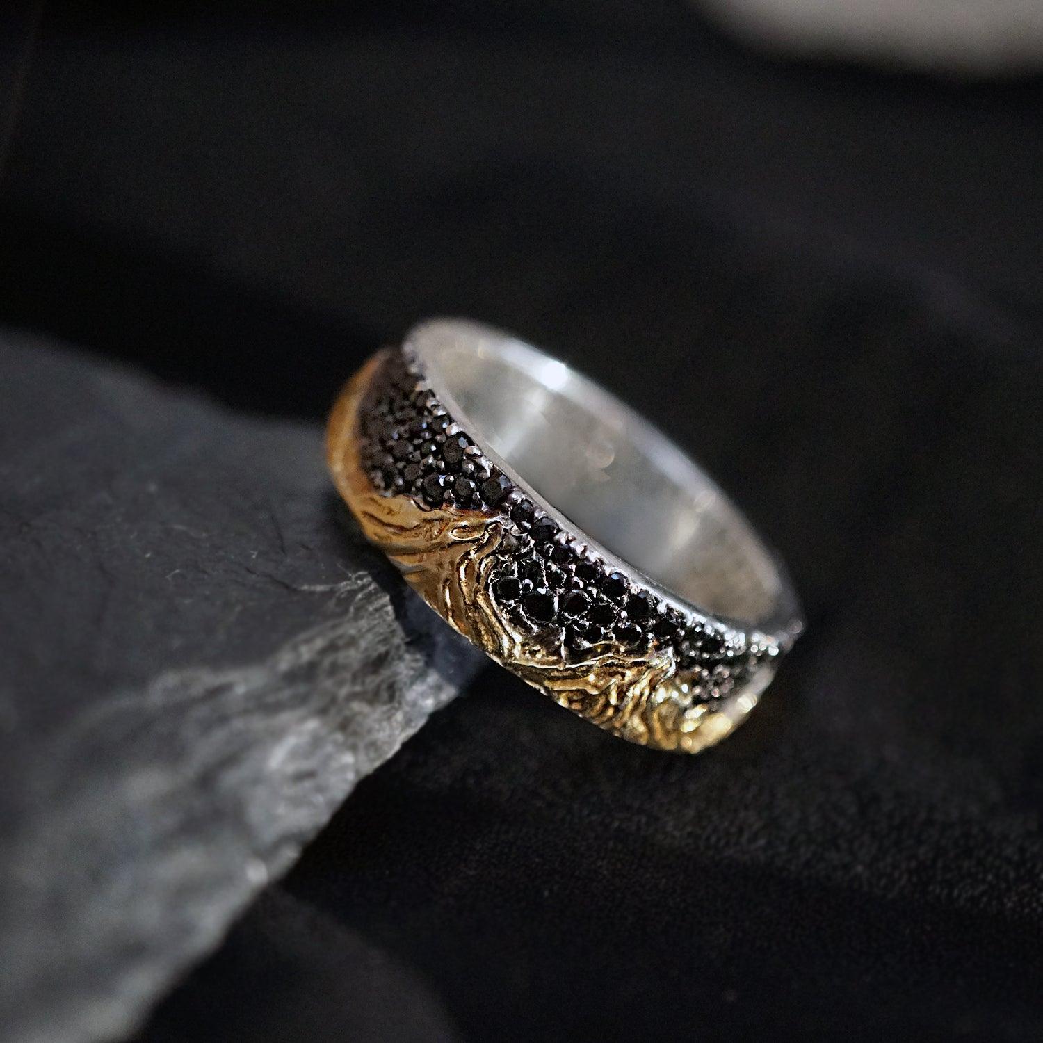 Black metal online diamond ring