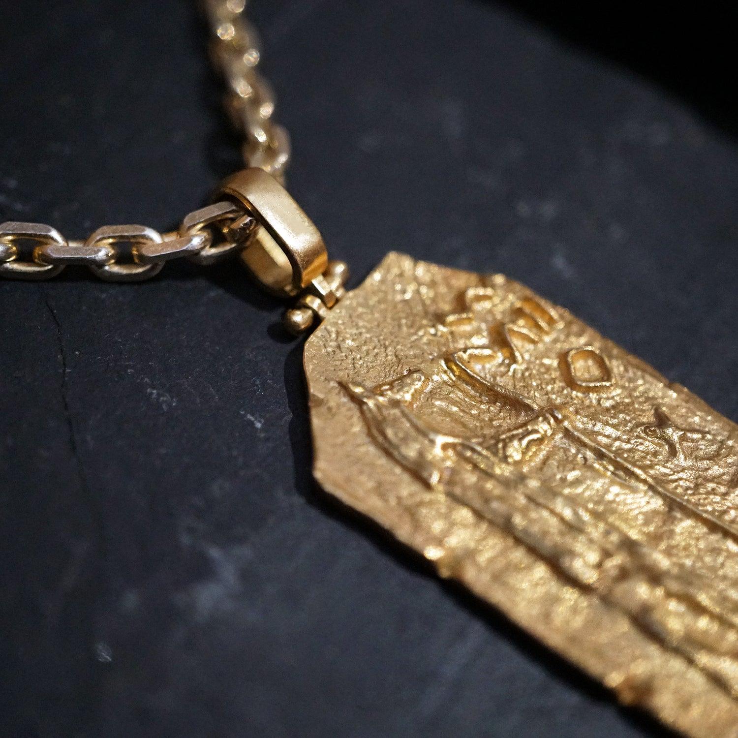 Solid 14K Gold Egyptian Revival Scarab Coin Necklace – Vivi & Ann