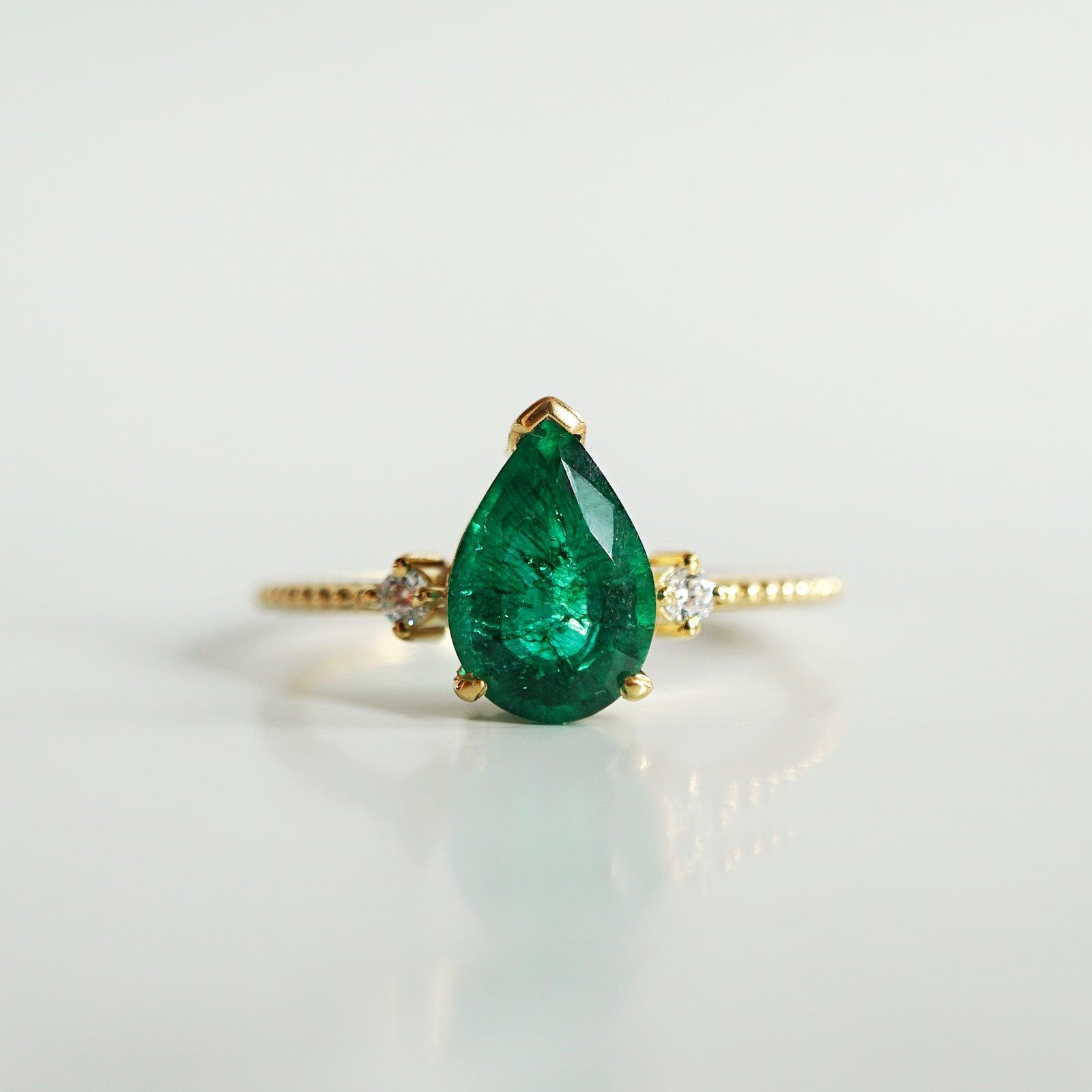 14K Royalty Emerald Pear Ring - Tippy Taste Jewelry