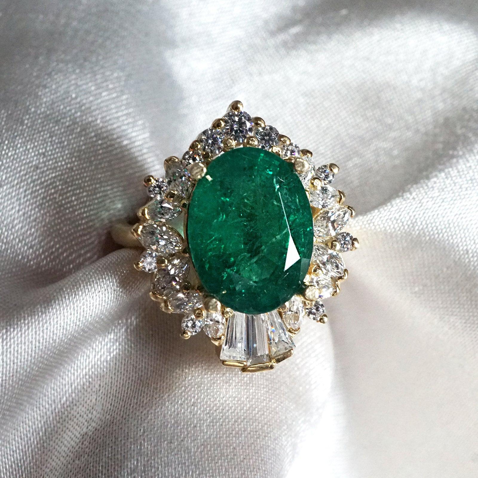 Hall Of Mirrors Oval Emerald Diamond Ring in 14K and 18K Gold, 3.9ct - Tippy Taste Jewelry