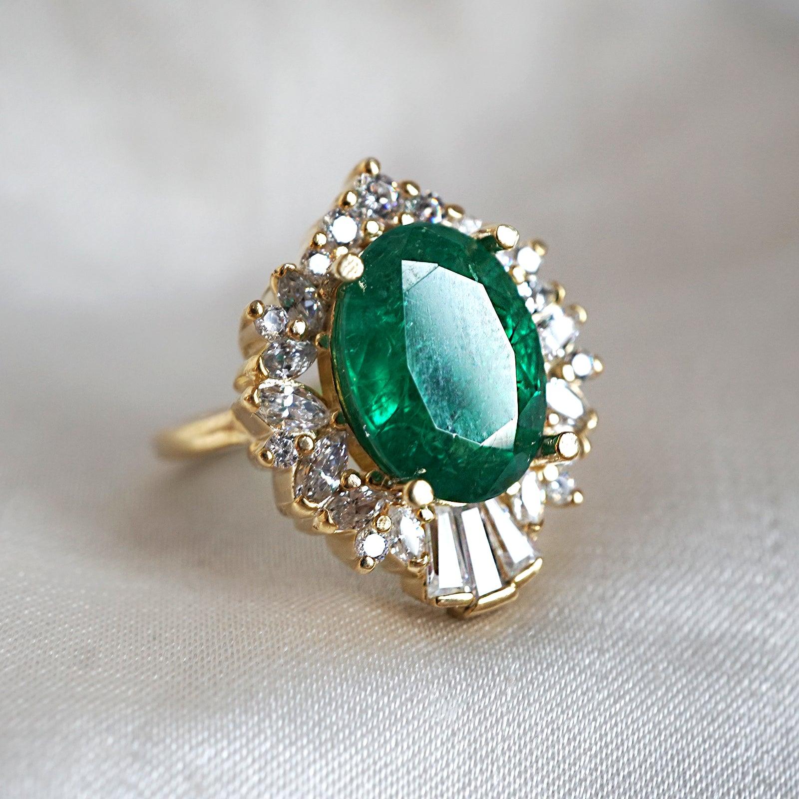 Hall Of Mirrors Oval Emerald Diamond Ring in 14K and 18K Gold, 3.9ct - Tippy Taste Jewelry