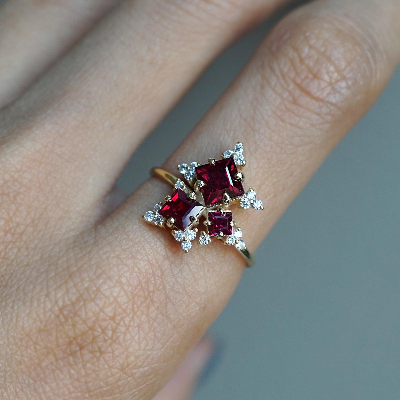 14K Garnet Firework Ring - Tippy Taste Jewelry