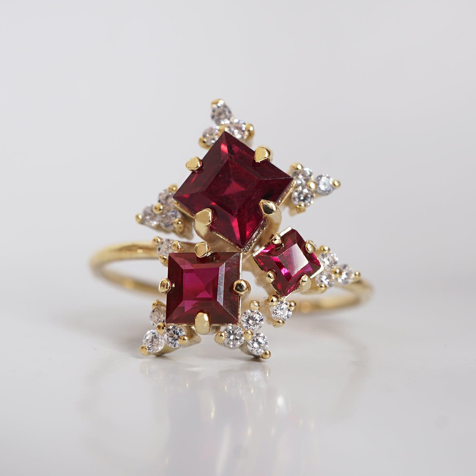 14K Garnet Firework Ring - Tippy Taste Jewelry