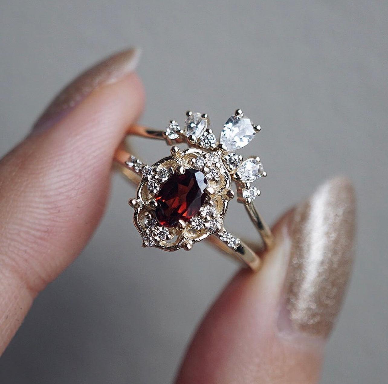 14K Royal Cosmic Garnet Ring Set - Tippy Taste Jewelry