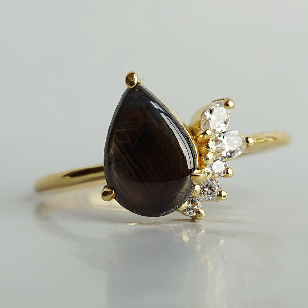 Stella Black Star Sapphire Ring - Tippy Taste Jewelry