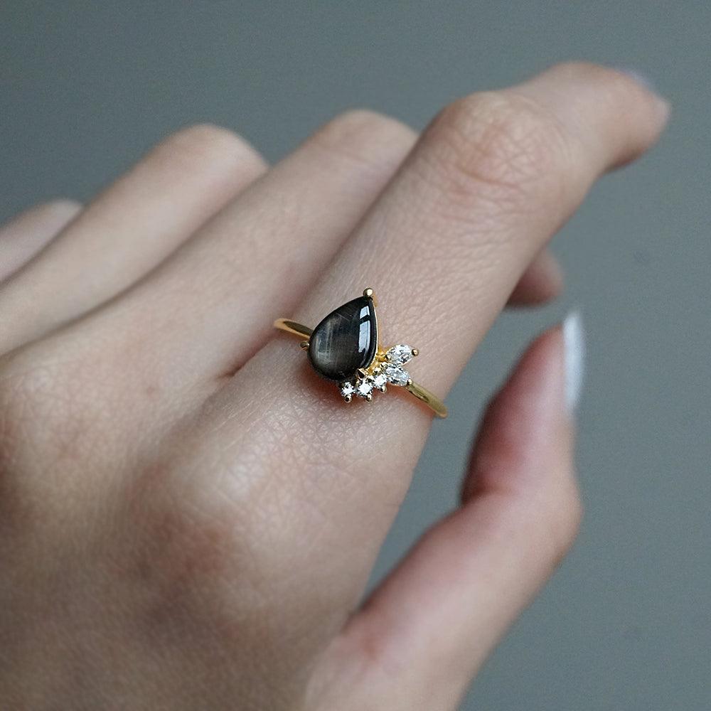 Stella Black Star Sapphire Ring - Tippy Taste Jewelry