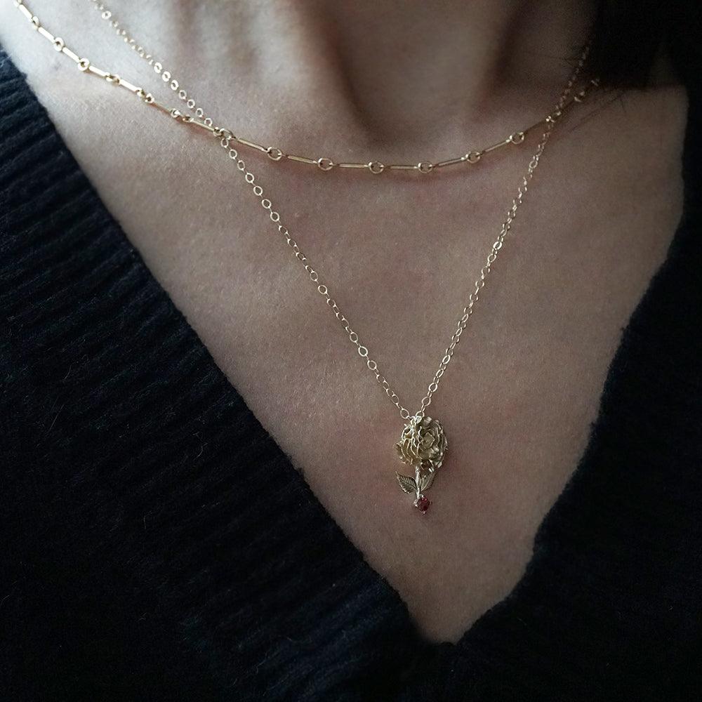 14K January Carnation Birth Flower Necklace - Tippy Taste Jewelry