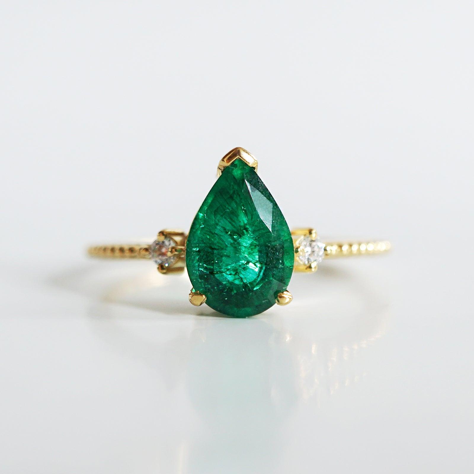 14K Royalty Emerald Pear Ring - Tippy Taste Jewelry