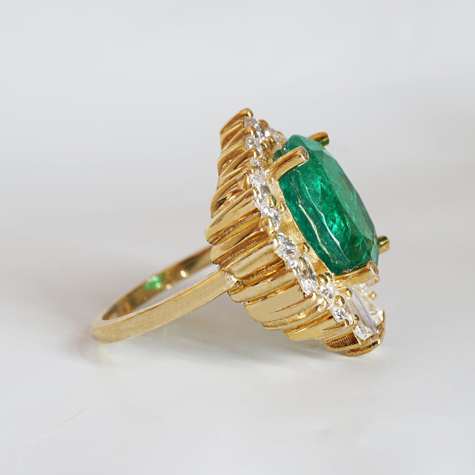 Hall Of Mirrors Oval Emerald Diamond Ring in 14K and 18K Gold, 3.9ct - Tippy Taste Jewelry