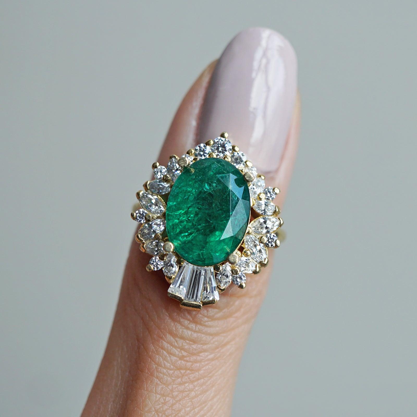 Vintage oval deals emerald ring