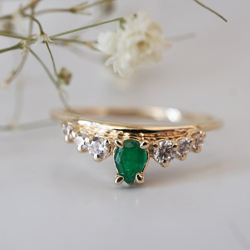 14K Emerald Empress Ring - Tippy Taste Jewelry