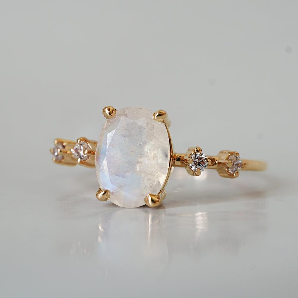 Vintage Sterling Silver Large Flat White Moon Stone Ring - Unique Gold &  Diamonds