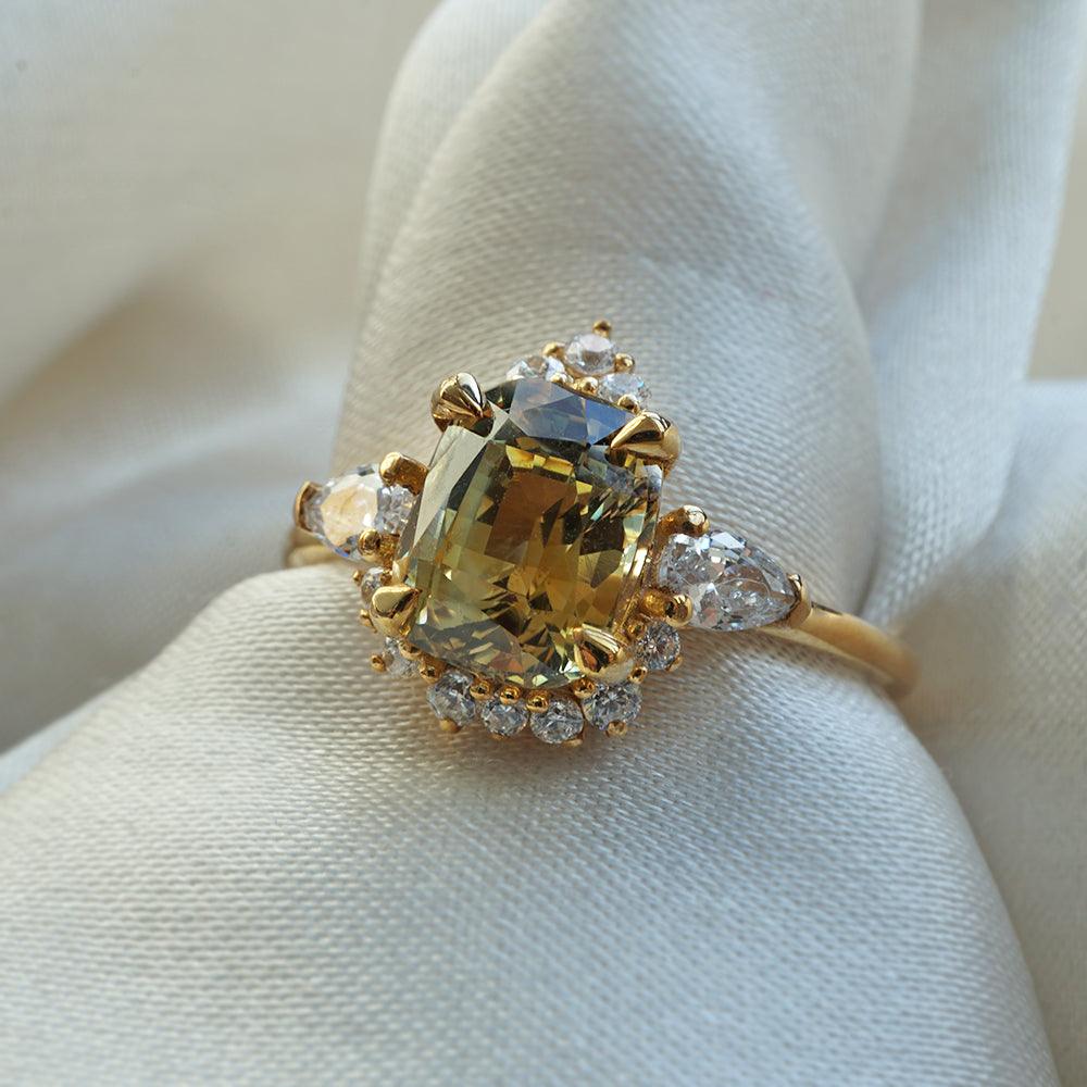 One Of A Kind: Dreamy Parti Sapphire Diamond Ring - Tippy Taste Jewelry