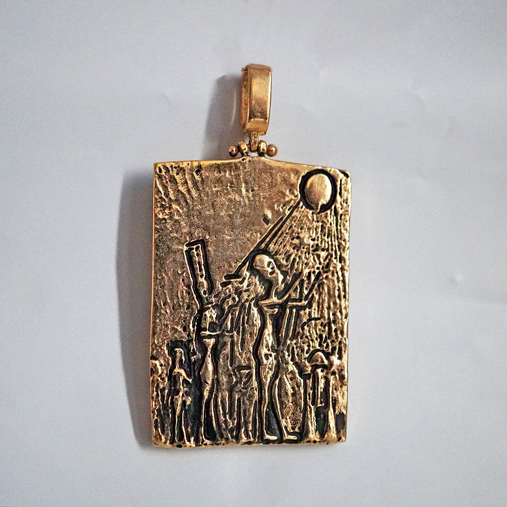 Egyptian Sun Pendant - Tippy Taste Jewelry