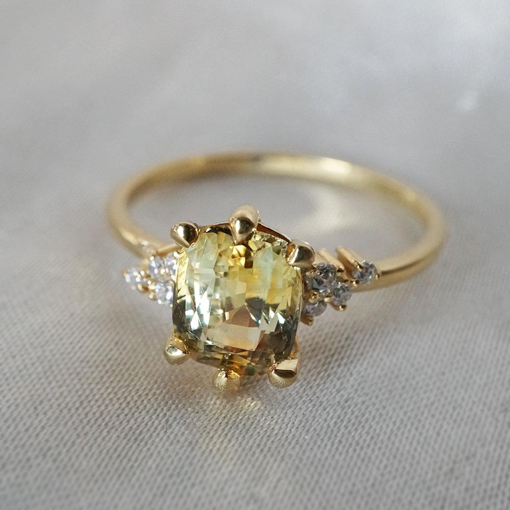 One Of A Kind: Parti Sapphire Cluster Diamond Ring - Tippy Taste Jewelry